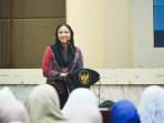 Bupati-Dharmasraya-Annisa-Suci-Ramadhani-1092025.jpg