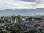 Cuaca-berawan-terlihat-di-langit-Padd.jpg