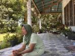 GEMPA-30-SEPTEMBER-Zuraida-penyintas-gempa-30-september-saat.jpg