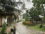 Hujan-mengguyur-kawasan-Kecamatan-Koto-Tangah123.jpg
