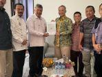 Keterbatasan-Anggaran-Daerah-Pemko-Solok-Ajukan-Proposal-Pembangunan-Puskeswan-ke-Wamentan.jpg