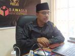 Ketua-Bawaslu-Bukittinggi-Ruzi-Haryadi-saat-diwawancarai-beberapa-waktu-laludv.jpg