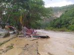 Kondisi-di-sekitar-aliran-sungai-Ngarai-Sianok-pasca-banjir-Senin-352024.jpg