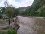 Kondisi-saat-banjir-bandang-melanda-kawasan-aliran-sungai-Ngarai-Sianok-Senin-1982024.jpg