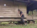 Lokasi-yang-dicurigai-sebagai-tempat-persembunyian-tersangka-pembunuhan.jpg