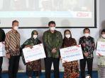Menko-Airlangga-bersama-keluarga-korban-Tragedi-Mei-98.jpg