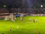 Momen-pada-pertandingan-antara-Semen-Padang-FC-kontra-PSIM-Yogyakarta123.jpg