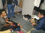 Pelaku-S-saat-saat-diamankan-oleh-tim-Satres-Narkoba-Polresta-Bukittinggi.jpg