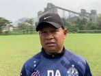 Pelatih-Kepala-Semen-Padang-FC-Delfiadri-sesua.jpg