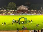 Persiapan-selebrasi-juara-Liga-2-musim-ini.jpg
