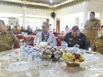 Politik-Jamuan-Makan-Siang-Ala-Genius-Umar-Titipkan-Proposal-Potensi-Pertanian-Pada-Wamentan.jpg