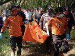 Proses-evakuasi-penemuan-kerangka-manusia-di-Kabupaten-Dharmasraya.jpg