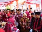 Puncak-Perayaan-HLUN-2023-di-Dharmasraya-Mensos-Rawat-Lansia-Tanpa-Perlu-Pandang-Generasi.jpg