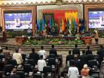 Rapat-paripurna-di-DPRD-Sumbar-1102025.jpg