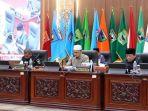 Rapat-paripurna-di-ruang-sidang-utama-DPRD-Sumbar-1.jpg