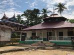 SURAU-SIMAUNG-Surah-Simaung-memiliki-88-naskah-kuno.jpg