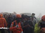 Semua-Pendaki-Gunung-Marapi-Berhasil-Ditemukan-Petugas-Posisi-Sudah-Dikantongi.jpg