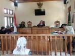 Sidang-Praperadilan-Saat-Berlangsung-di-Ruangan-Sidang-Cakra-Pengadilan-Negeri-Setempat.jpg
