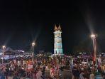 Suasana-malam-tahun-baru-di-Jam-Gadang9.jpg