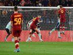 Tammy-Abraham-mencetak-gol-sundulan-ke-gawang-Leicester-City.jpg