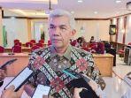 Wakil-Rektor-I-Unand-Prof-Syukri-Arief-Rabu-225.jpg