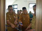 Wali-Kota-Padang-Hendri-Septa-meresmikan-Outlet-Pelayanan-Administrasi.jpg