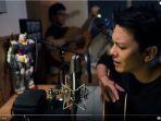 ariel-noah-menyanyikan-lagu-mungkin-nanti-versi-jepangjpg.jpg
