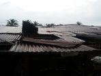 atap-rumah-rusak-di-kabupaten-limapuluh-kota-akibat-bencana-puting-beliung-bpbd-limapuluh-kota.jpg