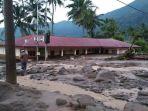 banjir-bandang-agam123456788.jpg