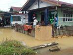 banjir-di-parak-jambuk-dodok-tunggul-hitam-kamis-3092021.jpg