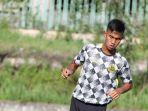 bek-muda-potensial-semen-padang-fc-muhammad-fadhil-adhitya.jpg