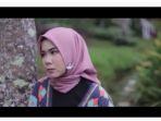 download-mp3-dan-lirik-lagu-minang-sakik-taubek-hilang-baganti-rayola-jikok-uda-sabana-sayang.jpg