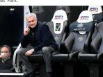 ekspresi-jose-mourinho-dalam-laga-liga-inggris-tottenham-hotspur.jpg