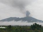 erupsi-masih-terjadi-di-gunung-Marapi-Sumatera-Barat-sekira-pukul-0857-WIB.jpg