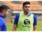 esteban-vizcarra-bersama-fabiano-beltrame.jpg