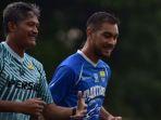 gelandang-asing-persib-bandung-omid-nazari.jpg