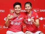 greysia-poliiapriyani-rahayu-di-podium-indonesia-masters-2020.jpg