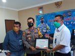 kapolresta-padang-menerima-penghargaan-dari-bni.jpg