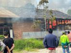 kebakaran-rumah-di-ampek-angkek-agam-2-6112025.jpg