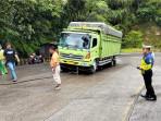 kecelakaan-di-Sitinjau-Lauik-Padang-10112025.jpg