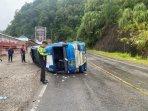 kecelakaan-minibus-jalan-Lintas-Padang-Solok.jpg