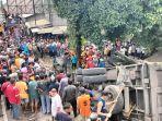 kecelakaan-truk-di-Simpang-Karang-P.jpg