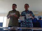 kepala-bnnp-sumatera-barat-brigjen-pol-khasril-arifin-mperlihat-barang-bukti-narkotika.jpg