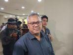 ketua-kpu-arief-budiman-saat-melapor-ke-bareskrim-polri.jpg