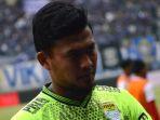 kiper-persib-bandung-deden-natshir-harus-19.jpg