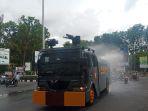 mobil-water-canon-polda-sumbar-semprotkan-disinfektan-1.jpg<pf>mobil-water-canon-polda-sumbar-semprotkan-disinfektan-2.jpg<pf>mobil-water-canon-polda-sumbar-semprotkan-disinfektan-3.jpg<pf>mobil-water-canon-polda-sumbar-semprotkan-disinfektan-4.jpg<pf>mobil-water-canon-polda-sumbar-semprotkan-disinfektan-5.jpg<pf>mobil-water-canon-polda-sumbar-semprotkan-disinfektan-6.jpg<pf>mobil-water-canon-polda-sumbar-semprotkan-disinfektan-7.jpg<pf>mobil-water-canon-polda-sumbar-semprotkan-disinfektan.jpg