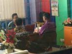 oknum-dosen-ptn-di-padang-pada-saat-menjalani-pemeriksaan-di-mapolda-sumbar-jumat-2822020.jpg