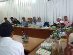 pedagang-pasar-temui-dprd-padang-minta-cabut-perwako-dan-perda-tentang-pkl.jpg