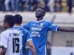 pemain-persib-bandung-ezechiel-n-douassel.jpg
