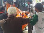 proses-evakuasi-mayat-yang-ditemukan-dalam-masjid-di-pasaman-barat.jpg